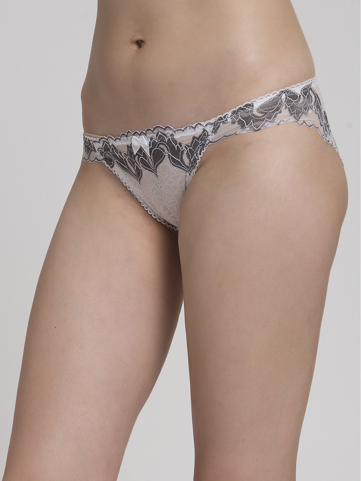 Flow in Floral Thongy Panty